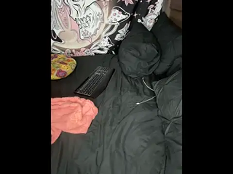 Snapshot of NeliaHexxen chatting on December 2025 05:05:01 AM NeliaHexxen online show from December 2025 05:05:01 AM