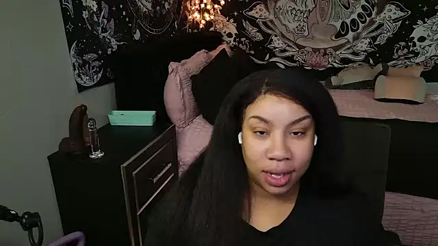 NeliaHexxen online show from June 2026 04:33:01 PM