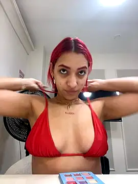 Snapshot of theladymonserrateshow chatting on November 2025 12:05:02 PM theladymonserrateshow online show from November 2025 12:05:02 PM