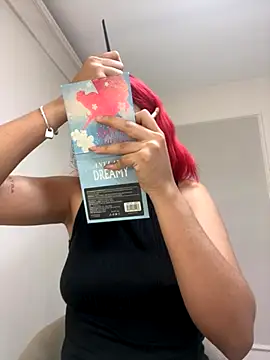 Snapshot of theladymonserrateshow chatting on November 2025 11:54:01 AM theladymonserrateshow online show from November 2025 11:54:01 AM