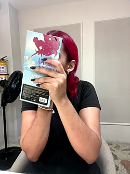 Snapshot of theladymonserrateshow chatting on December 2025 12:02:02 PM theladymonserrateshow online show from December 2025 12:02:02 PM