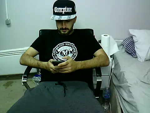 Snapshot of krerem chatting on November 2025 02:30:02 PM krerem online show from November 2025 02:30:02 PM