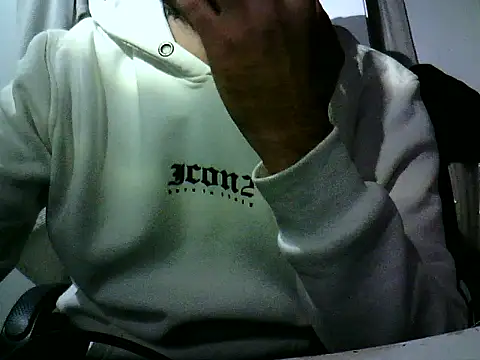 Snapshot of krerem chatting on December 2025 05:30:01 PM krerem online show from December 2025 05:30:01 PM