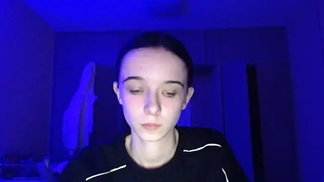 Emilia Light online show from November 2025 06:24:02 AM