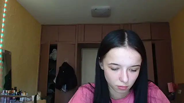 Emilia Light online show from June 2026 07:58:02 AM