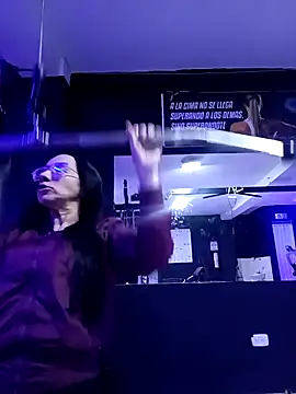 Snapshot of YaraDuartee chatting on November 2025 06:20:01 PM YaraDuartee online show from November 2025 06:20:01 PM