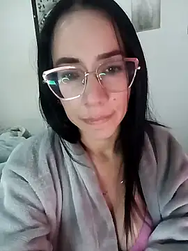 Snapshot of YaraDuartee chatting on November 2025 09:40:01 PM YaraDuartee online show from November 2025 09:40:01 PM