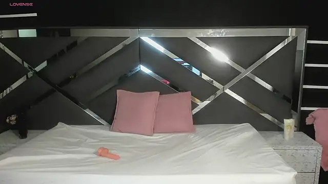 GabySweett  online show from November 2025 12:16:02 PM