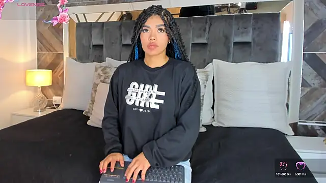 NaylaGrey online show from October 2025 11:41:02 AM