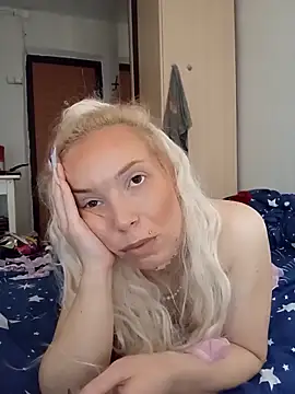 Snapshot of Conny_Shellie chatting on November 2025 11:52:02 AM Conny Shellie online show from November 2025 11:52:02 AM