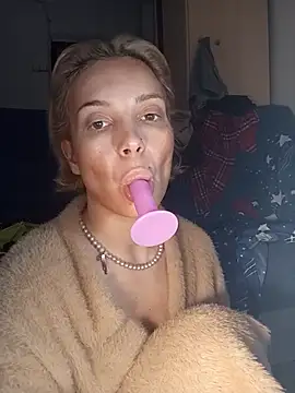 Snapshot of Conny_Shellie chatting on November 2025 10:36:02 AM Conny Shellie online show from November 2025 10:36:02 AM