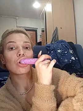 Snapshot of Conny_Shellie chatting on November 2025 12:10:02 AM Conny Shellie online show from November 2025 12:10:02 AM