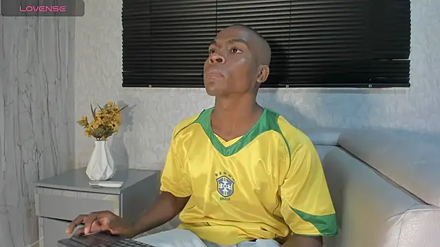 Snapshot of george_lance chatting on October 2025 02:50:02 AM george lance online show from October 2025 02:50:02 AM