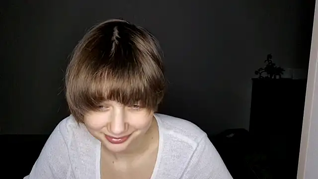 Snapshot of ExitedTroth chatting on December 2025 05:18:02 PM ExitedTroth online show from December 2025 05:18:02 PM