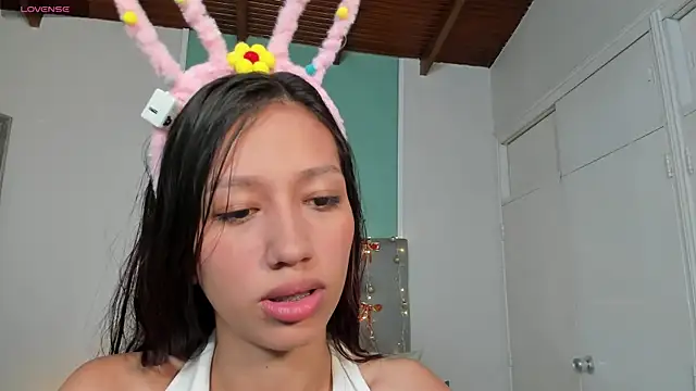 sofi laane online show from December 2025 12:10:01 PM