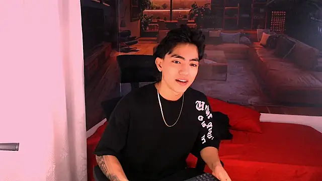 Snapshot of RomeoMillerr chatting on December 2025 07:08:02 PM RomeoMillerr online show from December 2025 07:08:02 PM