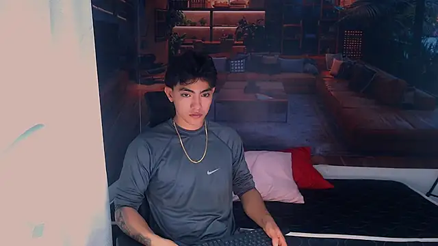 Snapshot of RomeoMillerr chatting on December 2025 08:04:02 PM RomeoMillerr online show from December 2025 08:04:02 PM