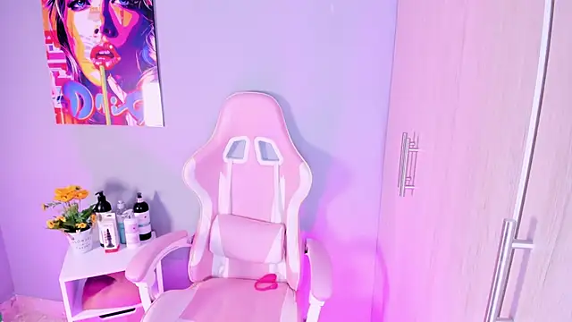 Athenea  fox online show from November 2025 11:54:02 AM