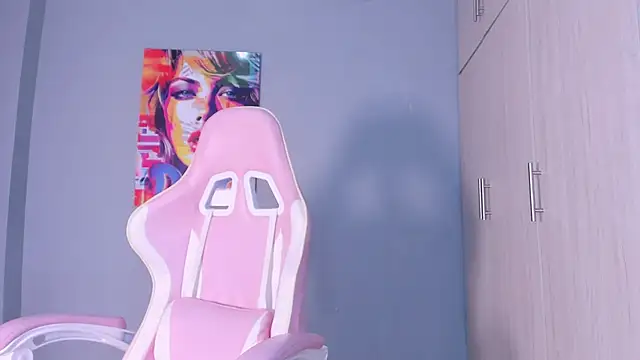 Athenea  fox online show from November 2025 11:44:01 AM