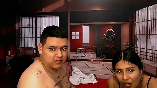 Charly and laura online show from October 2025 07:47:01 PM