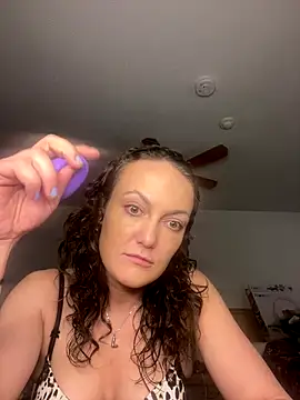 Snapshot of sexybriiiixoxo chatting on December 2025 08:47:01 PM sexybriiiixoxo online show from December 2025 08:47:01 PM