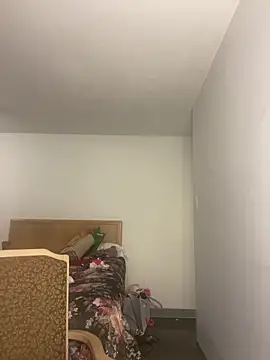 Snapshot of sexybriiiixoxo chatting on December 2025 04:42:02 AM sexybriiiixoxo online show from December 2025 04:42:02 AM