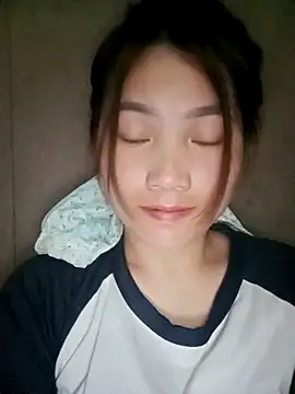 min-xinh online show from October 2025 05:11:01 PM