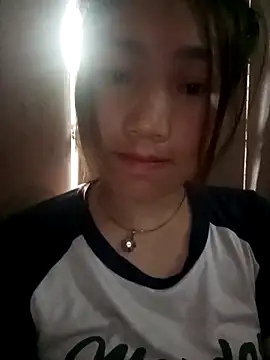 min-xinh online show from October 2025 12:22:02 AM