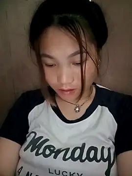 min-xinh online show from November 2025 09:18:02 AM