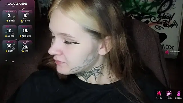 Liaaa Li online show from November 2025 07:24:01 PM