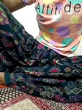 Snapshot of kavita_bhabi chatting on October 2025 05:13:01 PM kavita bhabi online show from October 2025 05:13:01 PM