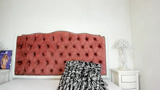 hannarose1208 online show from December 2025 01:09:02 PM