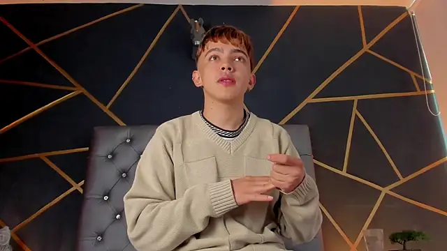 Lian Miller1  online show from December 2025 12:36:02 PM