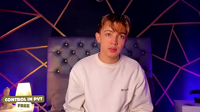 Lian Miller1  online show from February 2026 12:28:02 PM