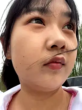 tiantian-26 online show from October 2025 02:41:02 AM