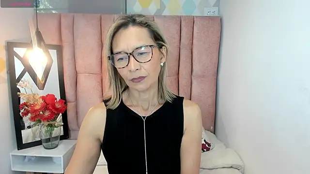 Issa Milf   online show from July 2026 01:41:02 PM