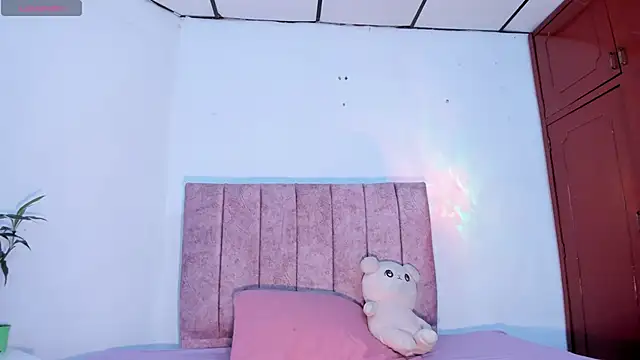 Snapshot of Mila_1wood chatting on May 2026 12:21:01 PM Mila 1wood online show from May 2026 12:21:01 PM