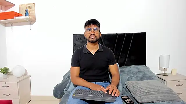 Snapshot of Taylormaccurdy_ chatting on March 2026 03:52:01 PM Taylormaccurdy online show from March 2026 03:52:01 PM