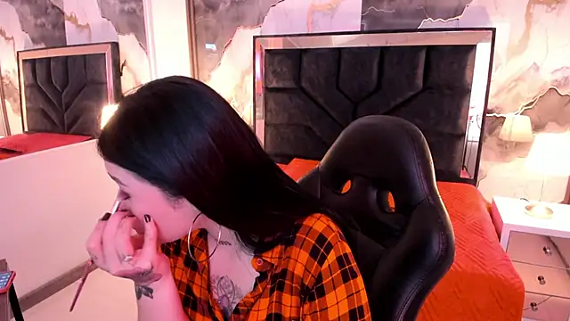 SusanVilla online show from November 2025 07:36:03 PM