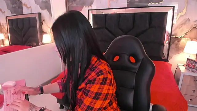 SusanVilla online show from December 2025 08:16:02 PM