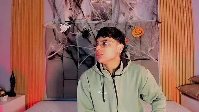 Snapshot of Kandyfrees_ chatting on October 2025 11:25:01 AM Kandyfrees online show from October 2025 11:25:01 AM