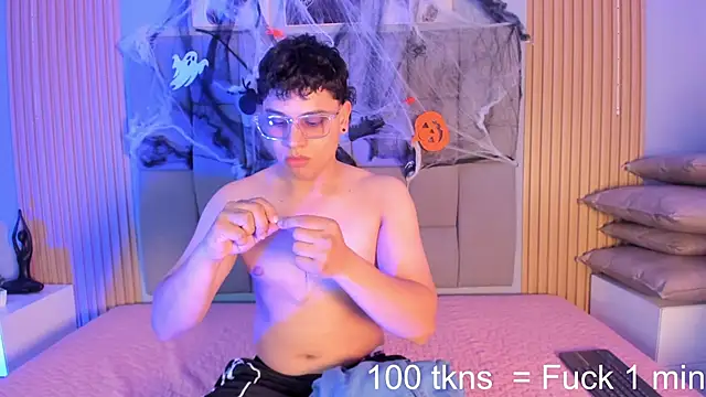 Snapshot of Kandyfrees_ chatting on November 2025 07:27:01 PM Kandyfrees online show from November 2025 07:27:01 PM