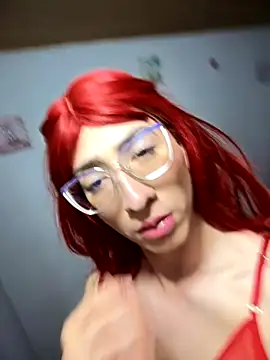 Snapshot of NICOLLE__12 chatting on October 2025 02:13:01 PM NICOLLE 12 online show from October 2025 02:13:01 PM