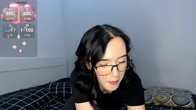 Snapshot of KayaNorth chatting on October 2025 09:12:02 PM KayaNorth online show from October 2025 09:12:02 PM