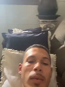 Snapshot of MCLZK chatting on March 2026 06:23:02 PM MCLZK online show from March 2026 06:23:02 PM