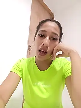 Amelia Rivas online show from December 2025 04:51:01 AM