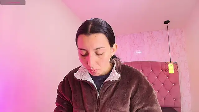 Iris  77 online show from October 2025 06:41:01 PM