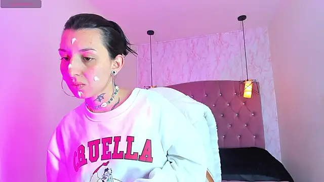 Iris  77 online show from November 2025 11:21:02 AM