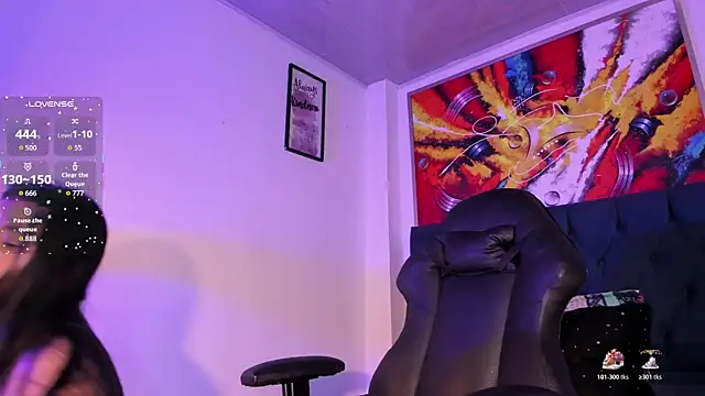 violet blaze online show from November 2025 10:03:01 AM