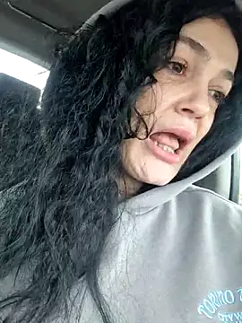 JadeLure online show from October 2025 07:50:01 AM